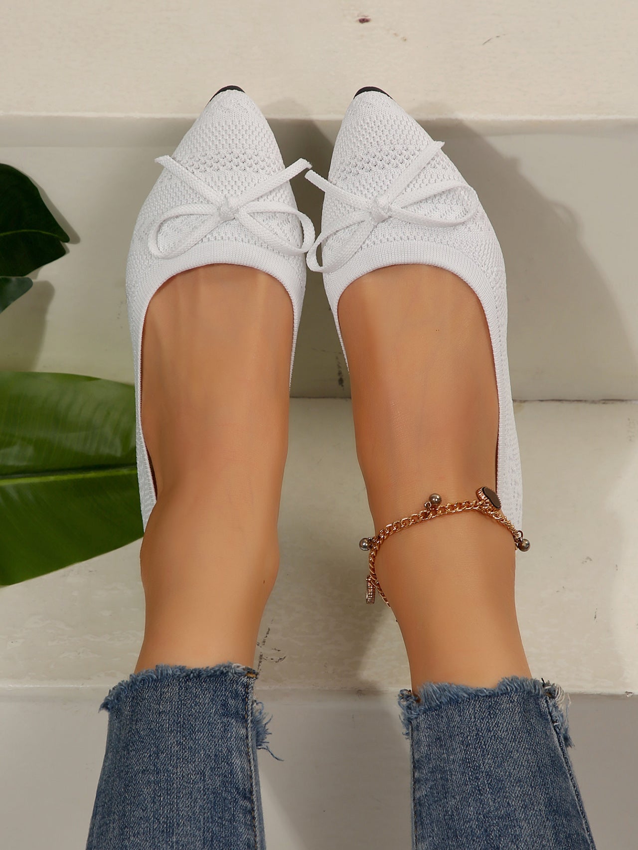 Women's Bow Knitted Loafers - Pointed-Toe Flats | GemTime Collective